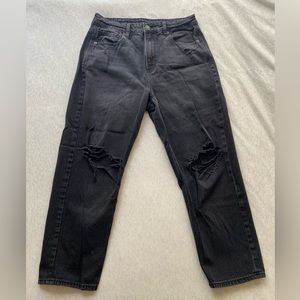 American Eagle Mom Straight Jean